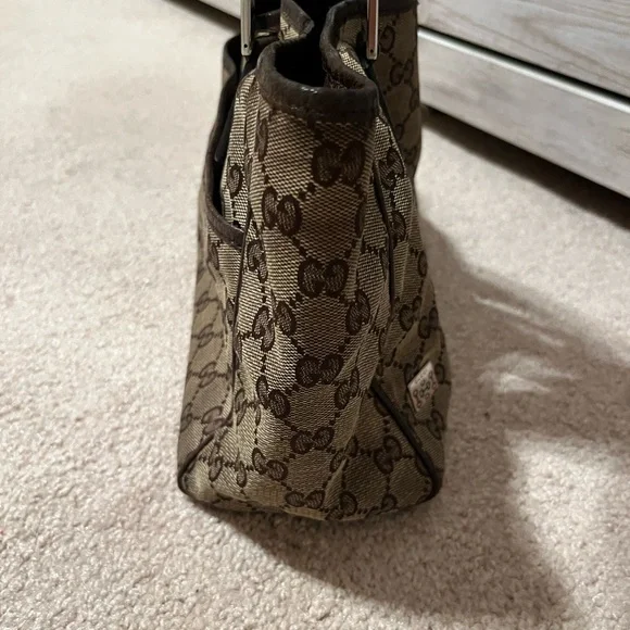 Gucci Brown Monogram Canvas Shoulder Bag with Stripe Handle - Picture 3 of 8